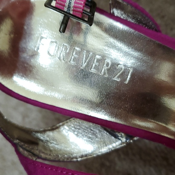 Forever 21 8 sparkly faux suede party pumps - Picture 5 of 7